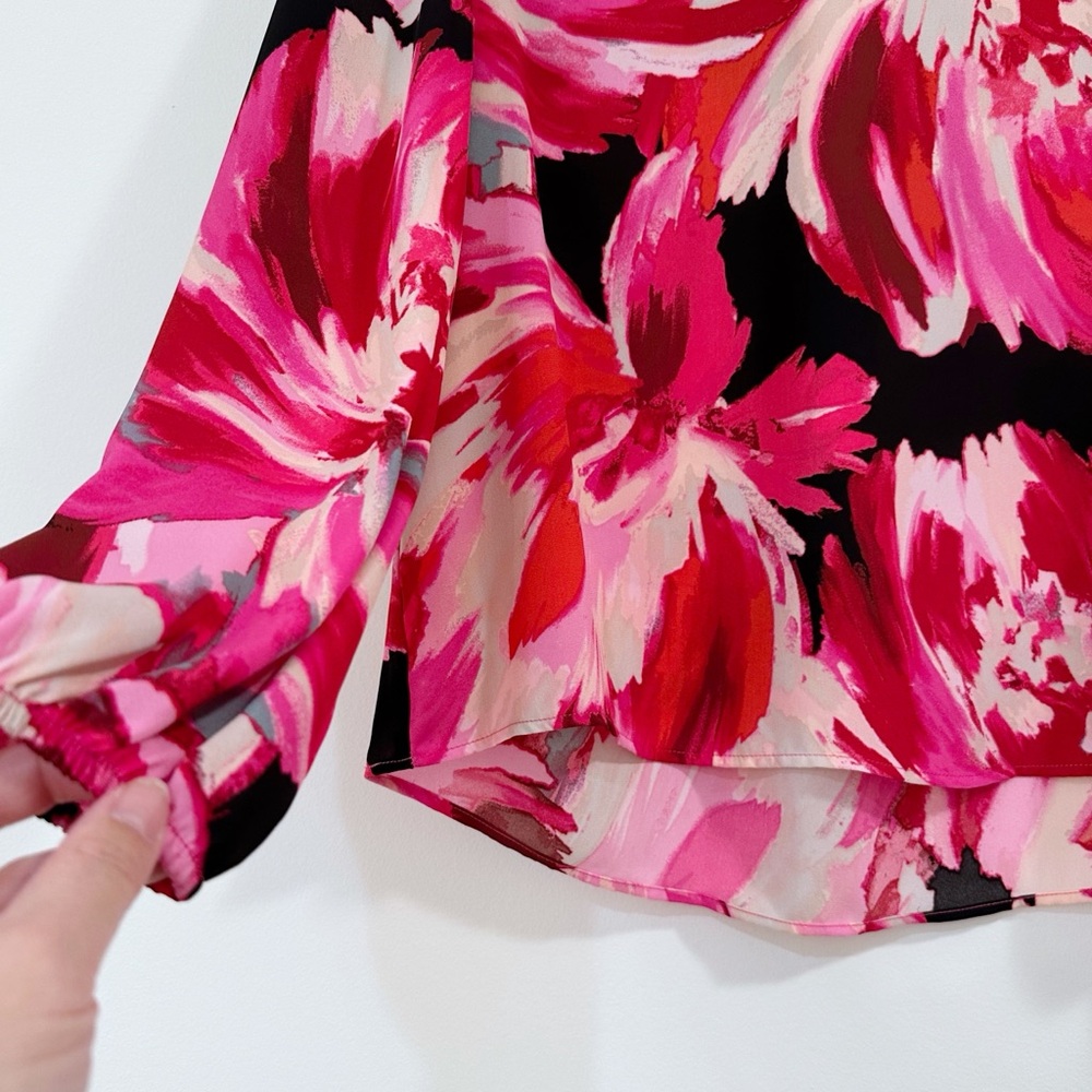 Halogen Pink Floral Long Sleeve V-Neck Blouse Size Medium - Picture 3 of 5